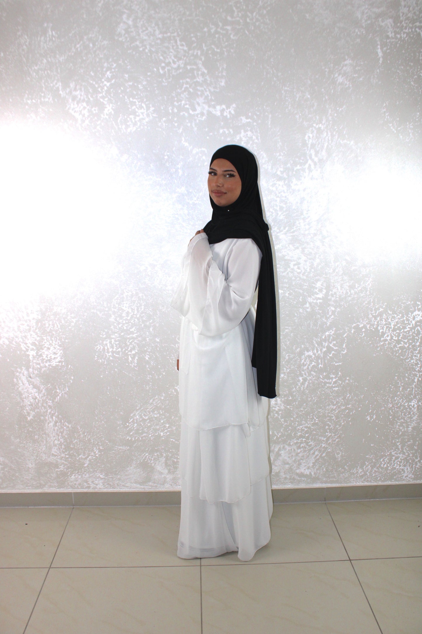 Abaya Inaya White